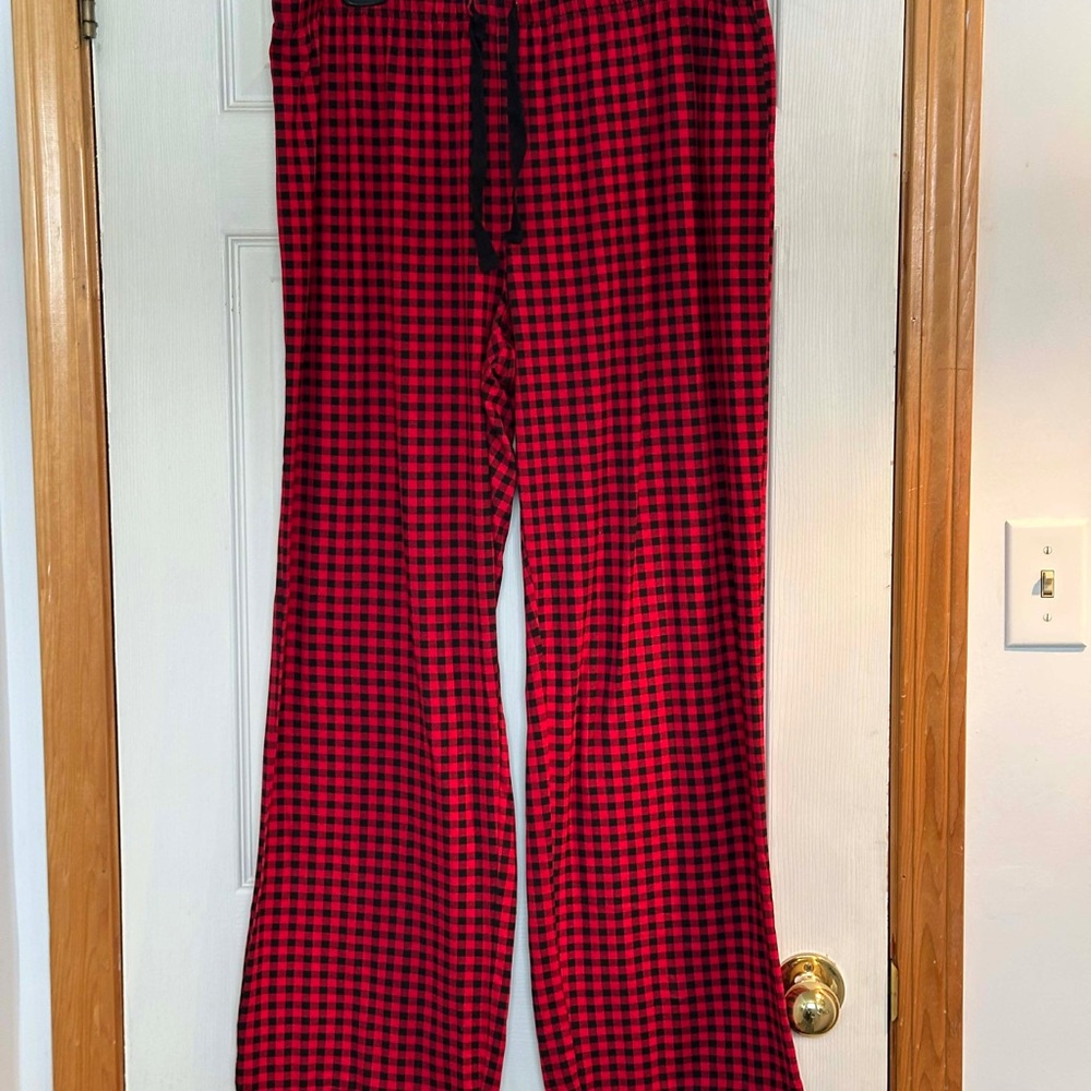 🛍️ Joe Fresh Red and Black Checkered Lounge Pants
